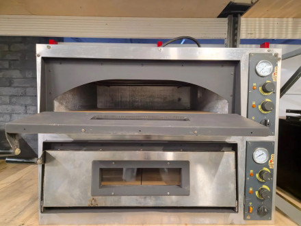 Печь для пиццы ITPIZZA ML44 с подставкой